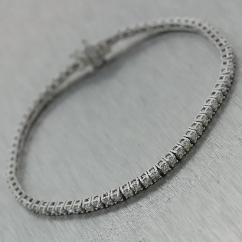 Modern 14k White Gold 2.65ctw Diamond Tennis Bracelet